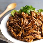 Honey Glazed Crockpot Chicken Adobo - simple pantry ingredients, hardly any hands-on time, 200 calories. | https://leichter-leben.today