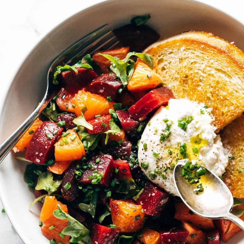 Toast with an beets and burrata.