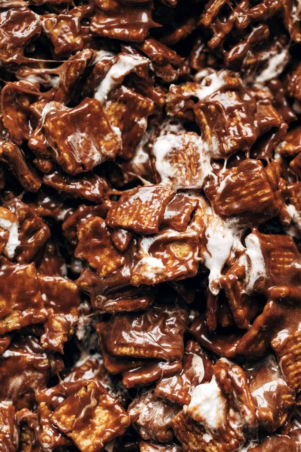 Close up of Golden Grahams Bars.